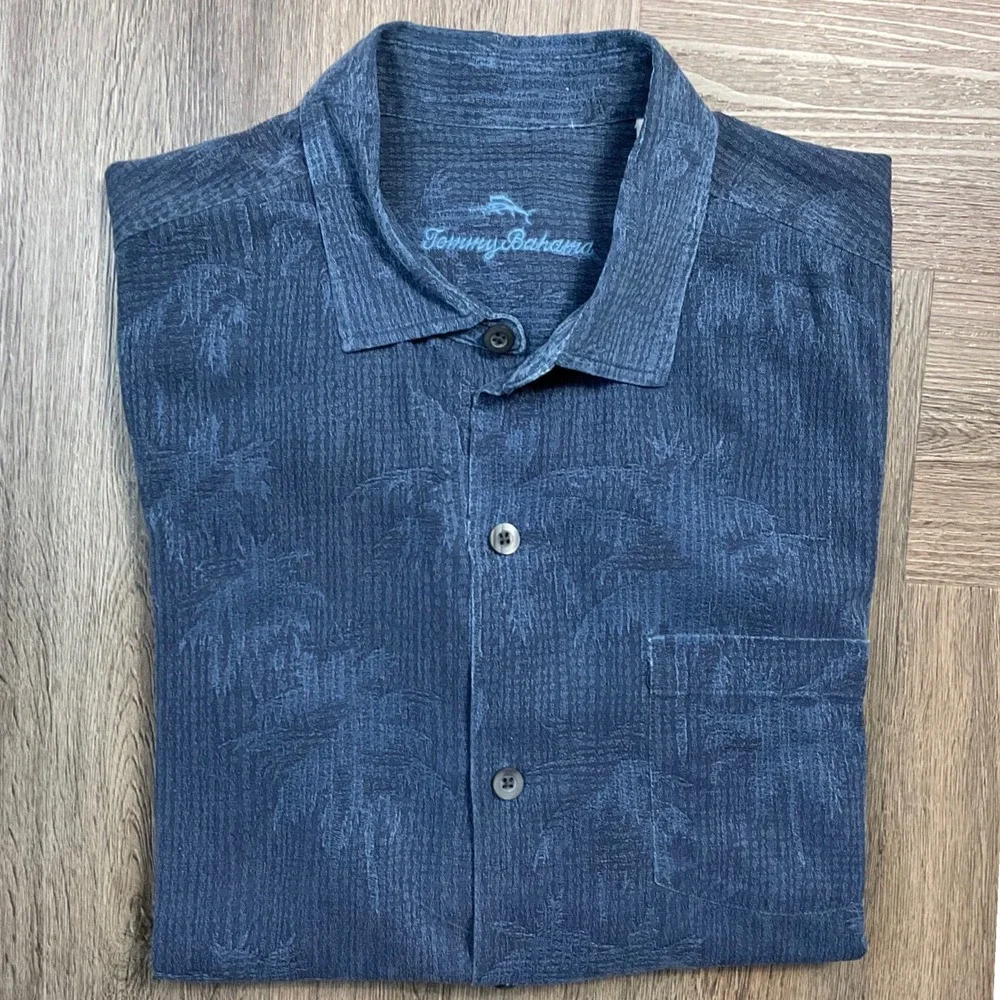 Tommy Bahama Silk Palm Tree Print Button Up‎ Camp Shirt Mens Large Blue Classy